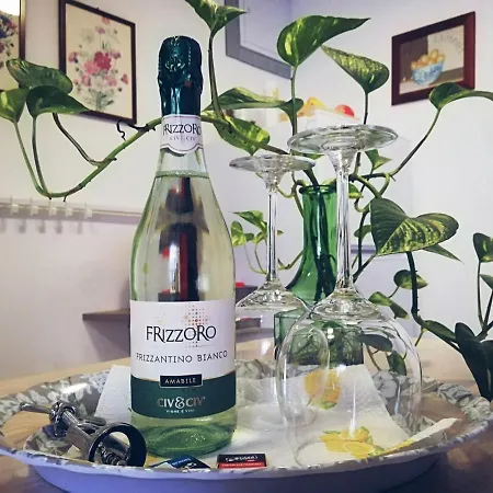 Palazzo Manfredi 37 * Бари