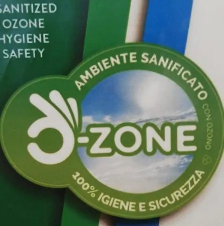 Palazzo Manfredi 37 *