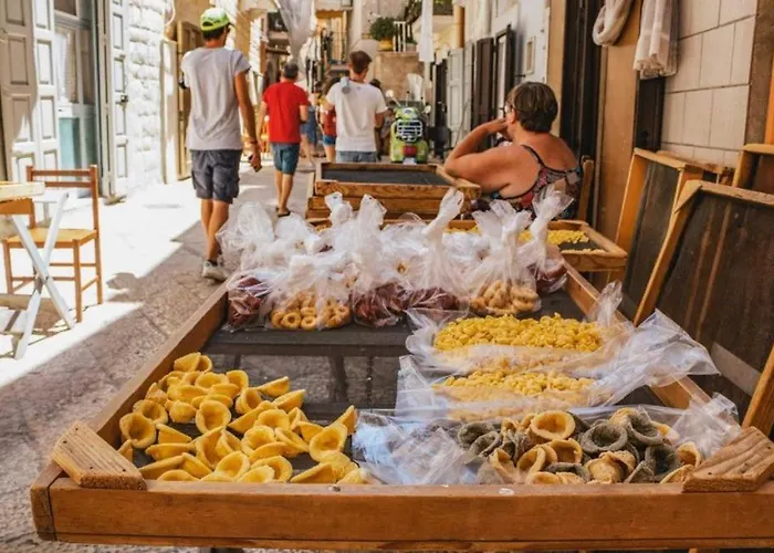 Palazzo Manfredi 37 *